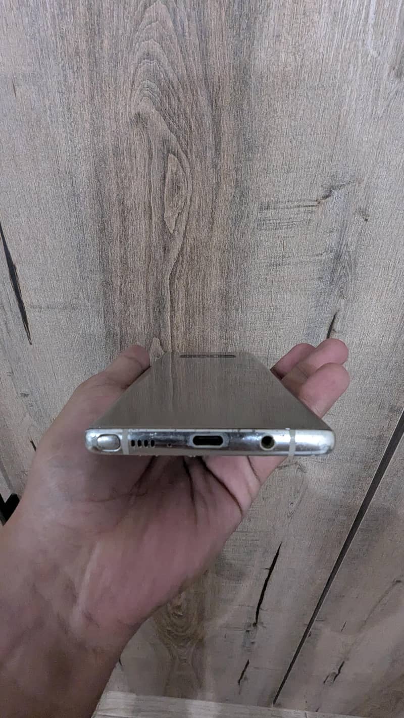 Samsung Mobile Note 8 5