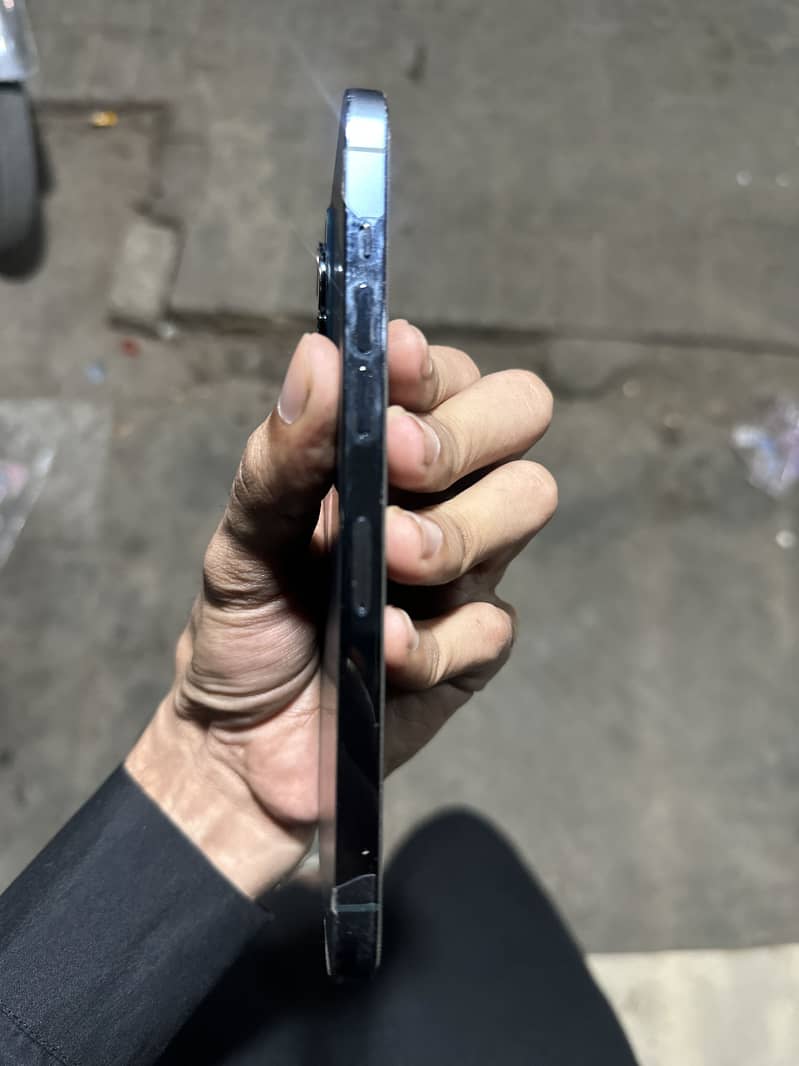 Apple iPhone 12 Pro Max 1