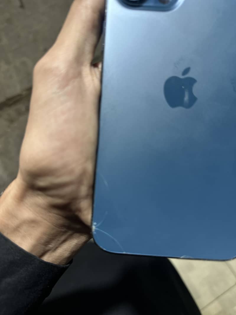 Apple iPhone 12 Pro Max 3