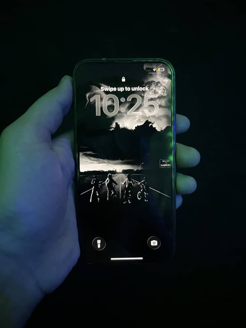 Apple iPhone 13 4