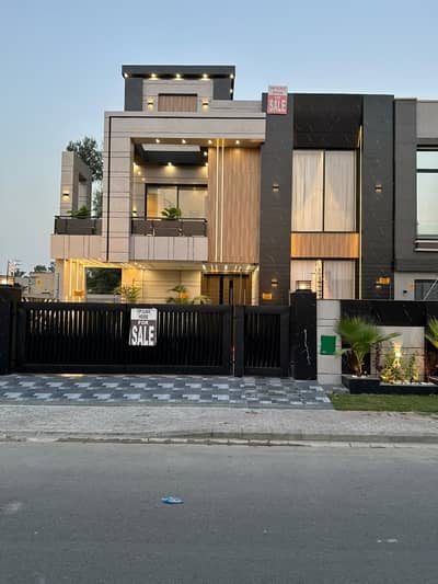 10 Marla Brand New Luxury House For Sale