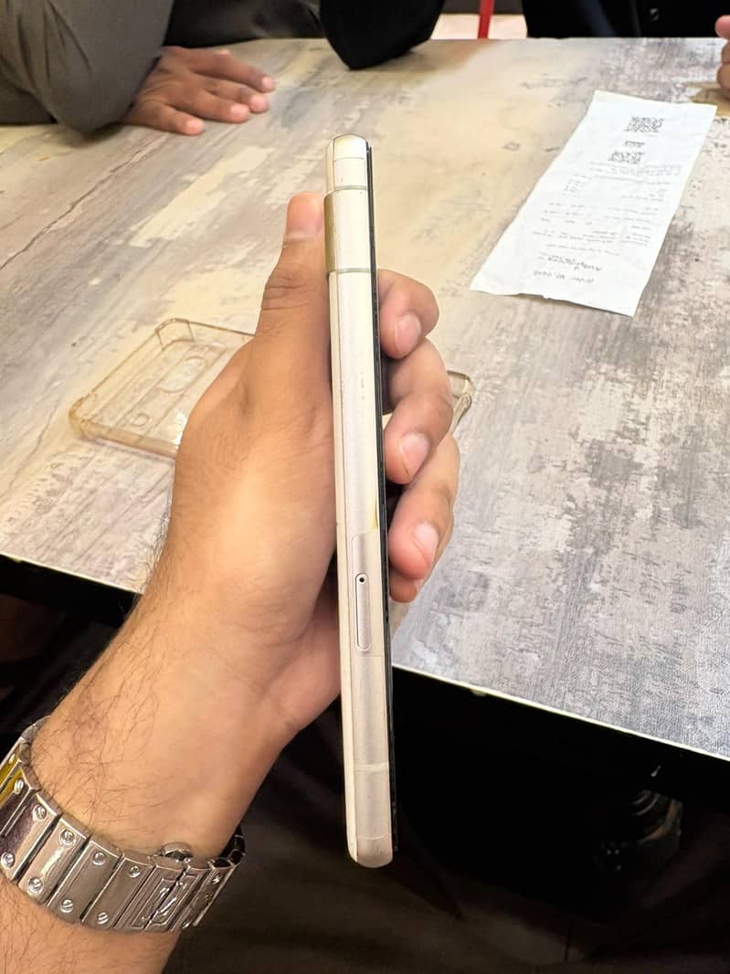 Google Pixel 7a - Mobile Phones - 1120914607