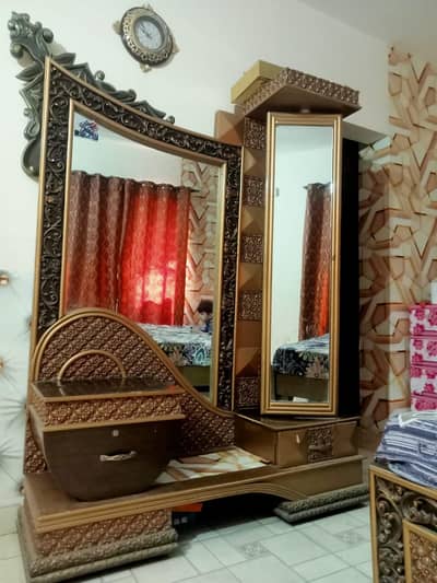 very unique and beautiful style dressing deco paint