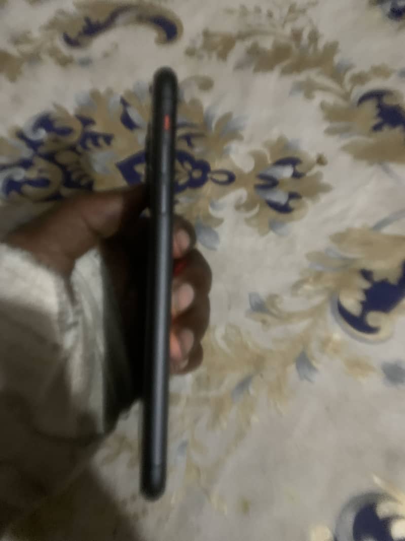Apple iPhone 11 2
