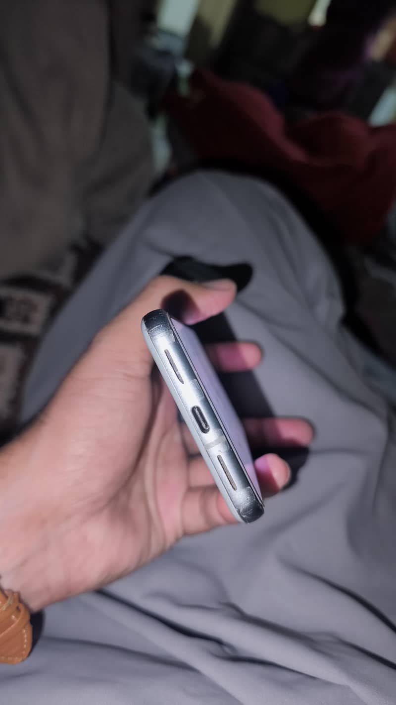 Google Pixel 8 2