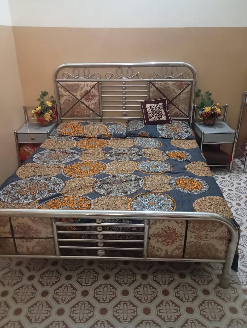 steel bed set 0