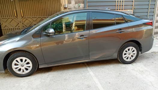 Toyota Prius 2021