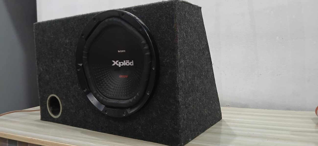 Amp with wofer 1
