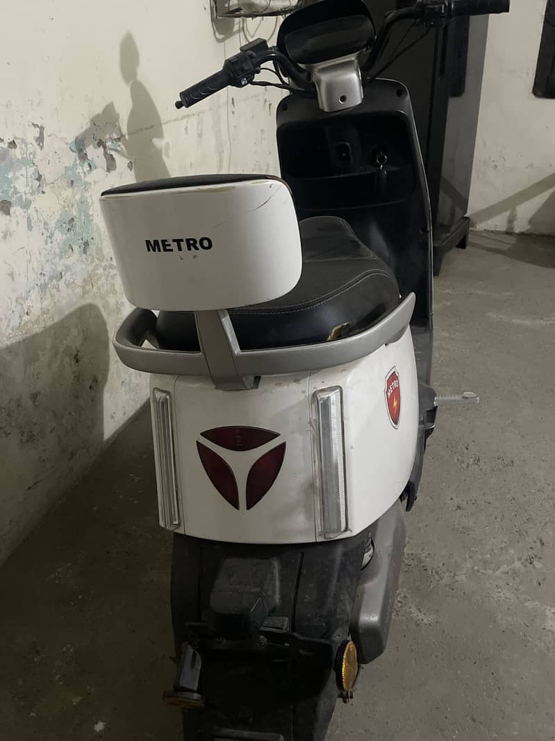 Electric Scooty 3