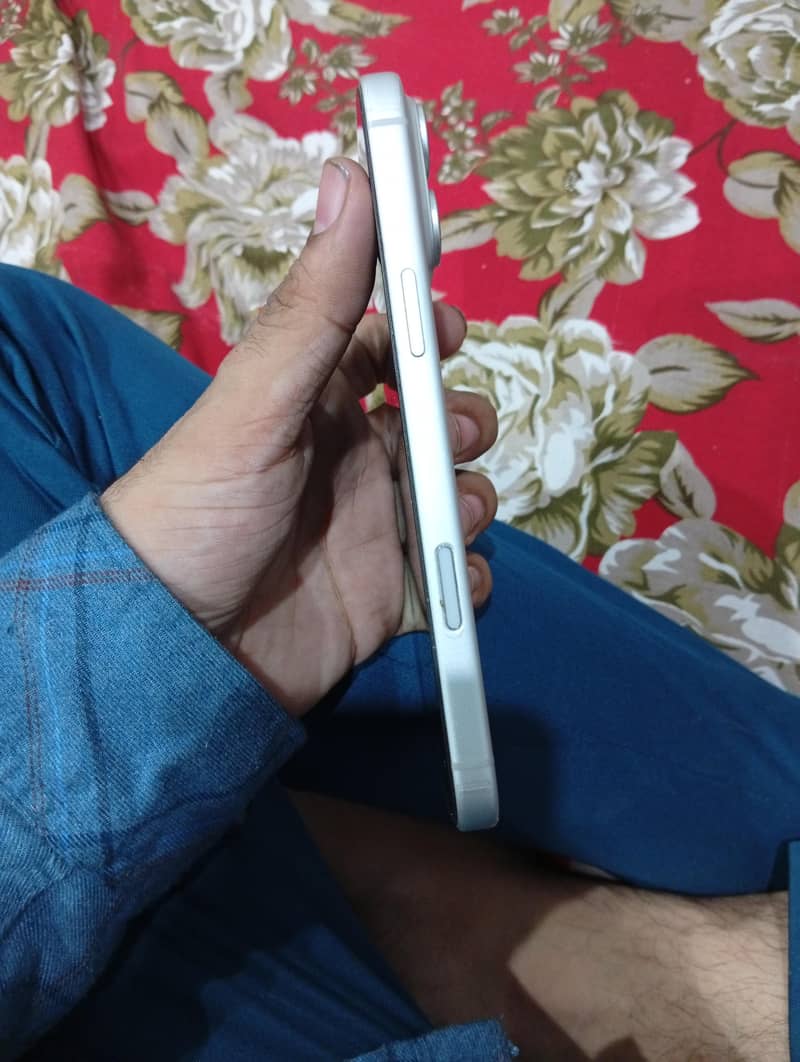 Apple iPhone 17 Pro Max 1