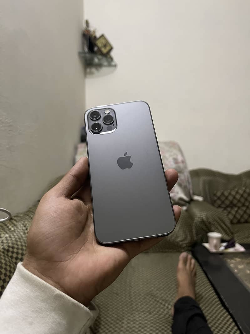 Apple iPhone 12 Pro 0