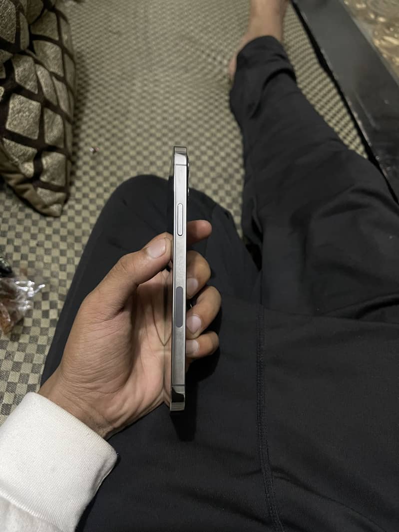 Apple iPhone 12 Pro 1