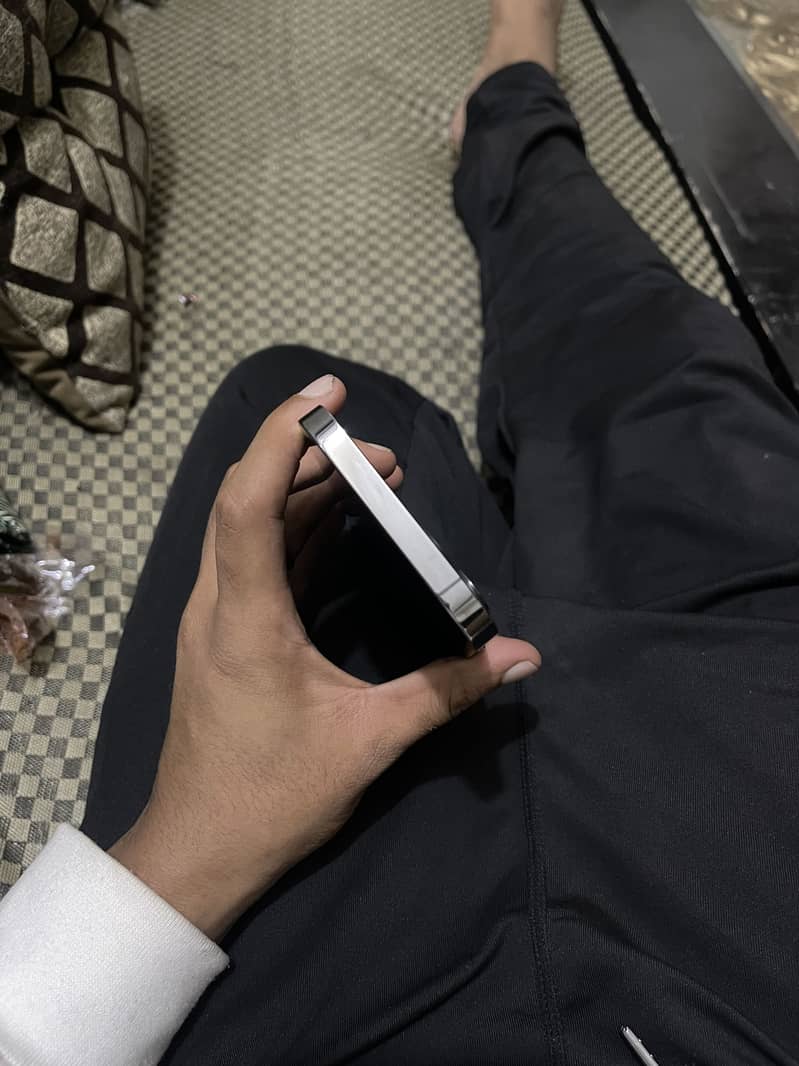 Apple iPhone 12 Pro 5