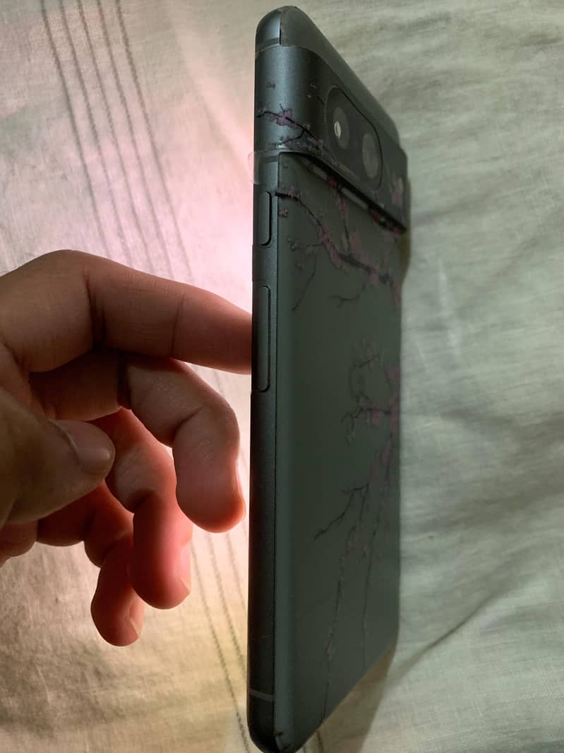 Google Pixel 8 2