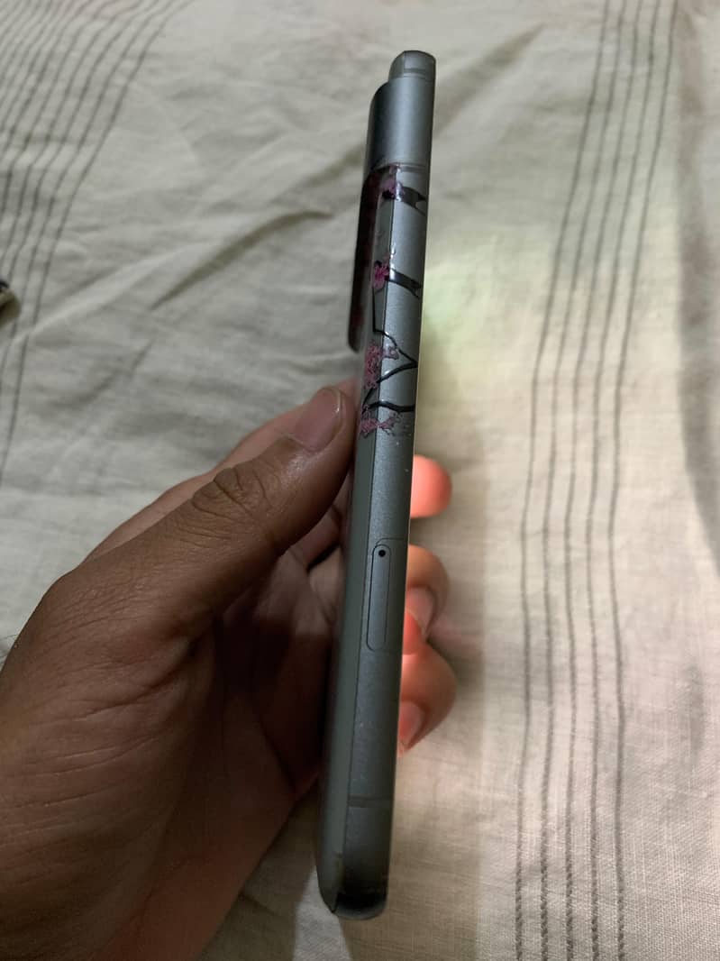 Google Pixel 8 3