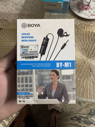 Boya mikes BY-M1