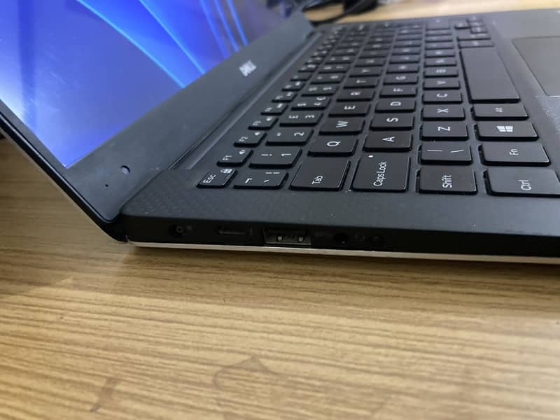 DELL XPS 9360 3