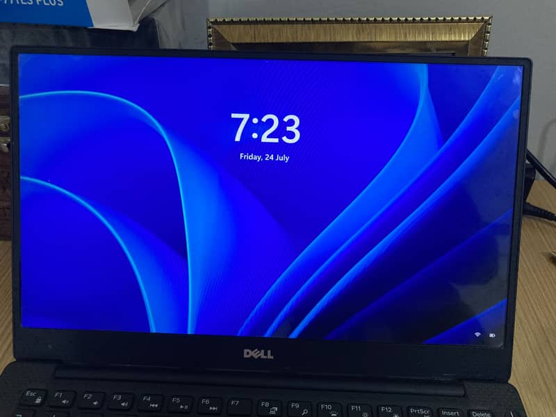 DELL XPS 9360 4