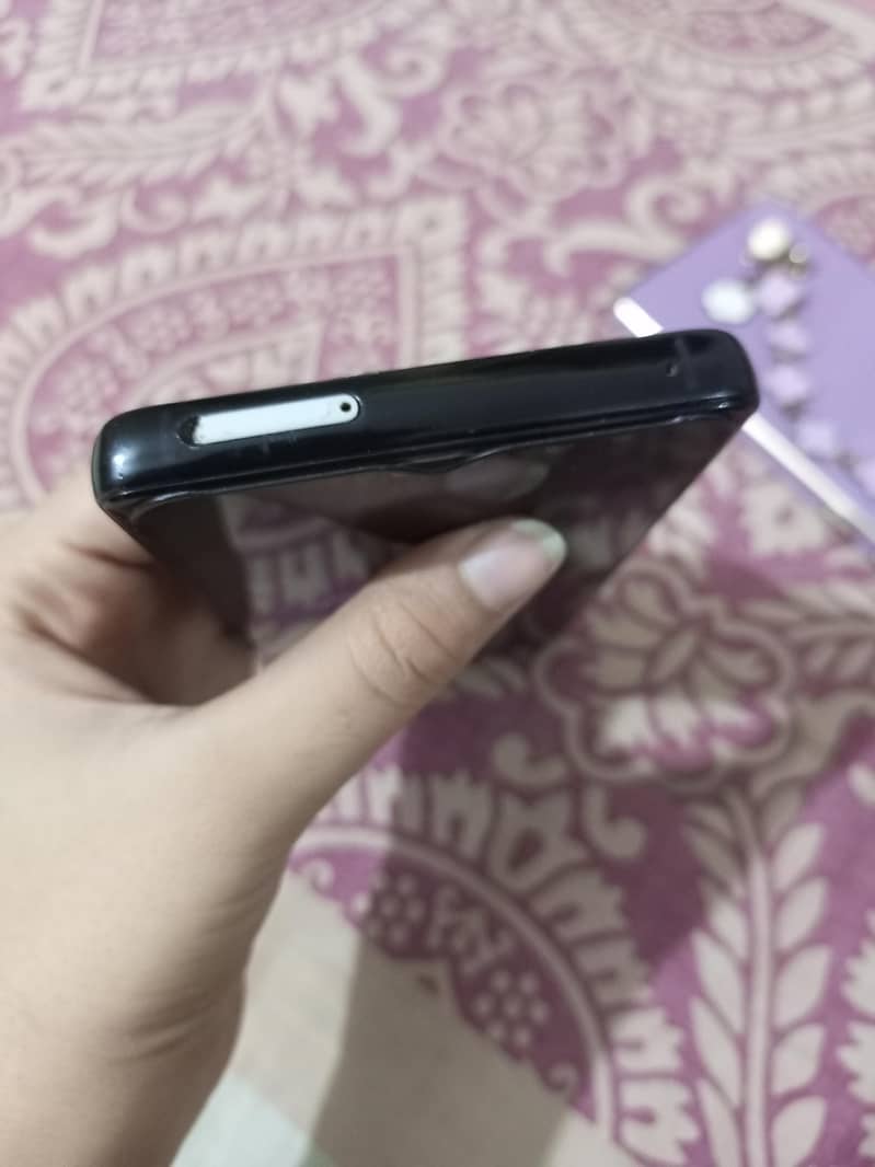 Samsung Mobile Note 8 3