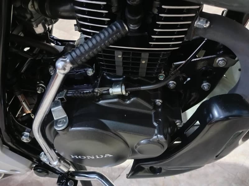 Honda cb150f 9