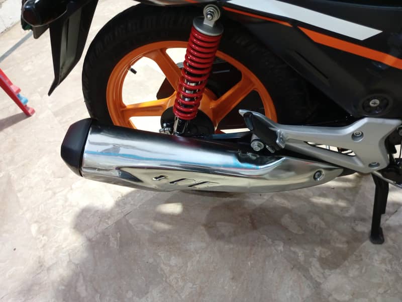 Honda cb150f 11
