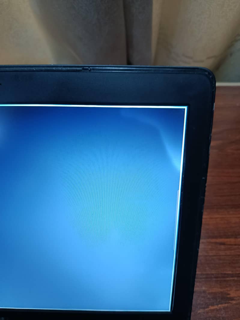 Dell Latitude E7270 4