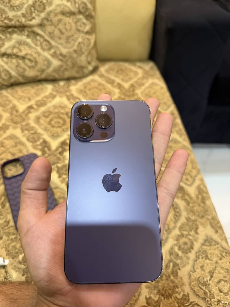 Apple iPhone 14 Pro Max 4