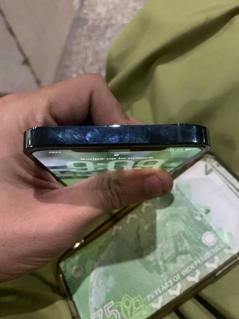 Apple iPhone 12 Pro 3