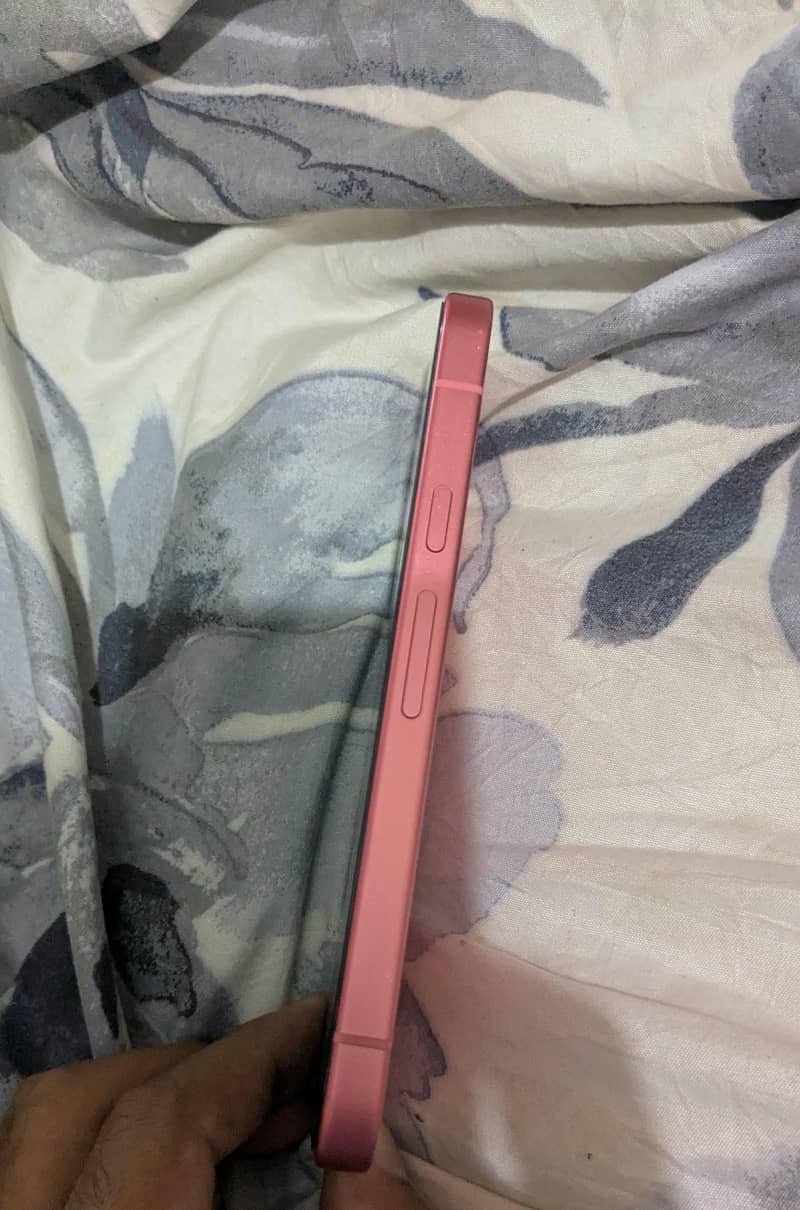 Google Pixel 9a 3