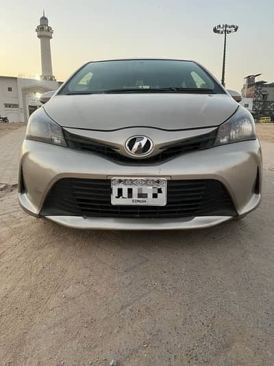Toyota Vitz 2014