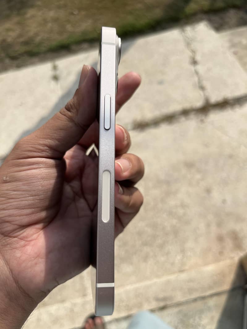 Apple iPhone 14 jv 3