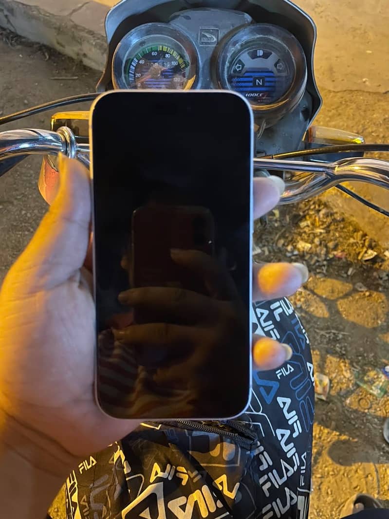 Apple iPhone 15 1