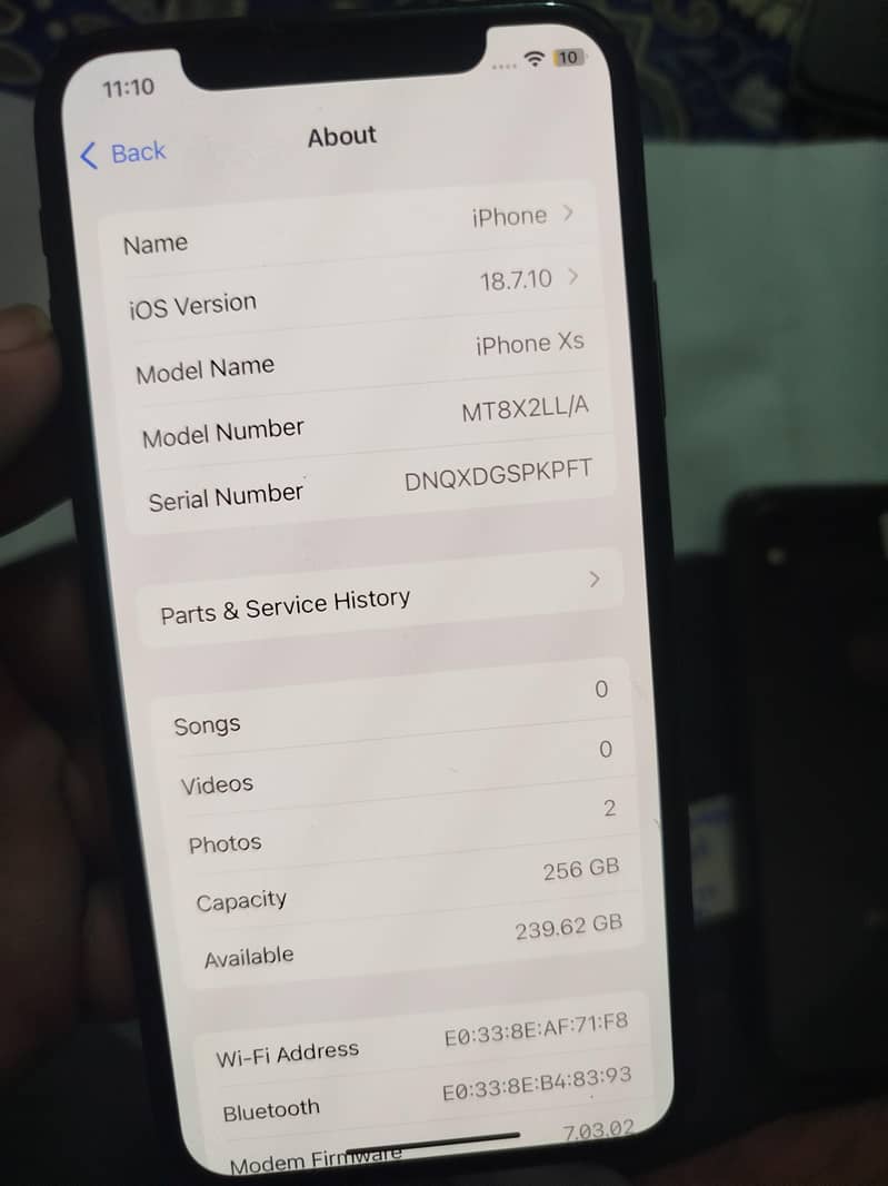 Apple iPhone X 4