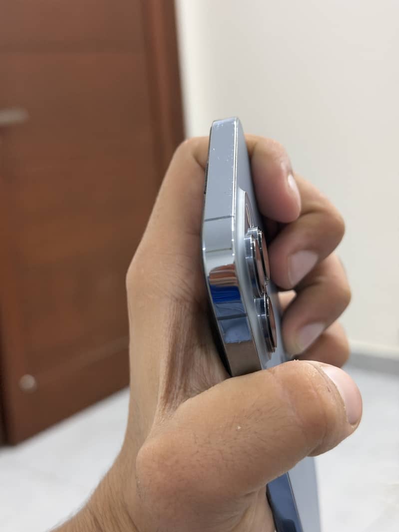 Apple iPhone 13 Pro Max 3