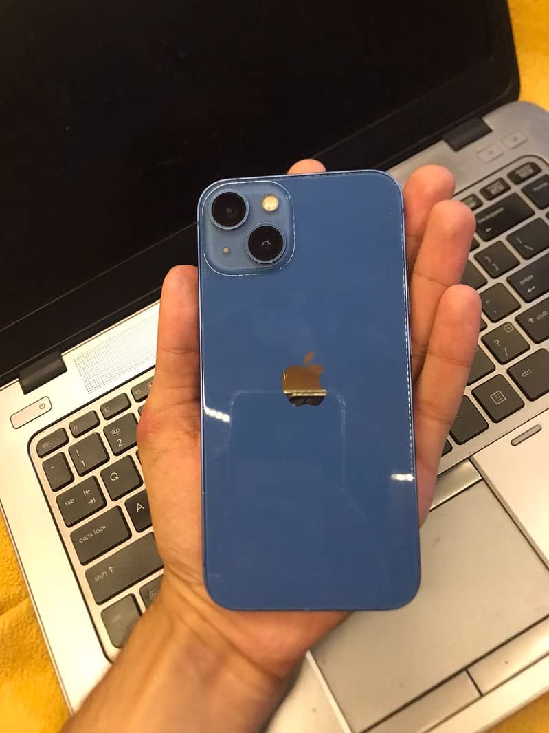 Apple iPhone 13 3