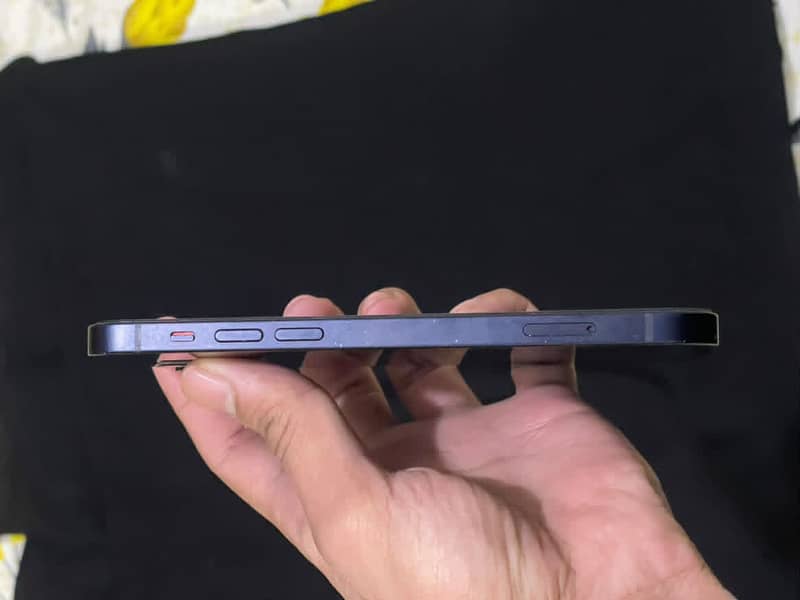 Apple iPhone 12 5