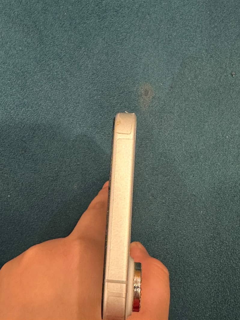 Apple iPhone 16 Plus 2