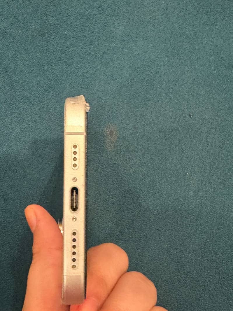 Apple iPhone 16 Plus 5