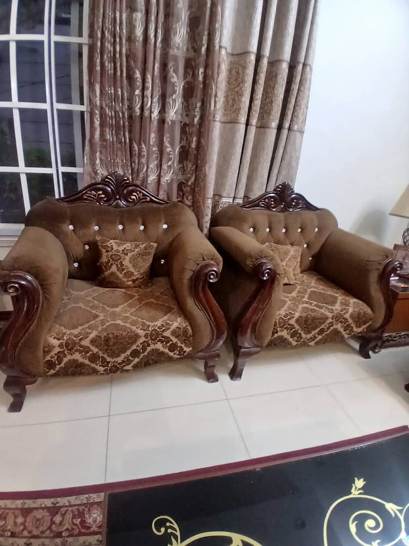 7 seater sofa 0