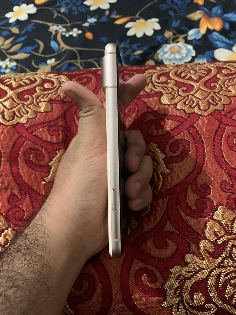 Google Pixel 8 3