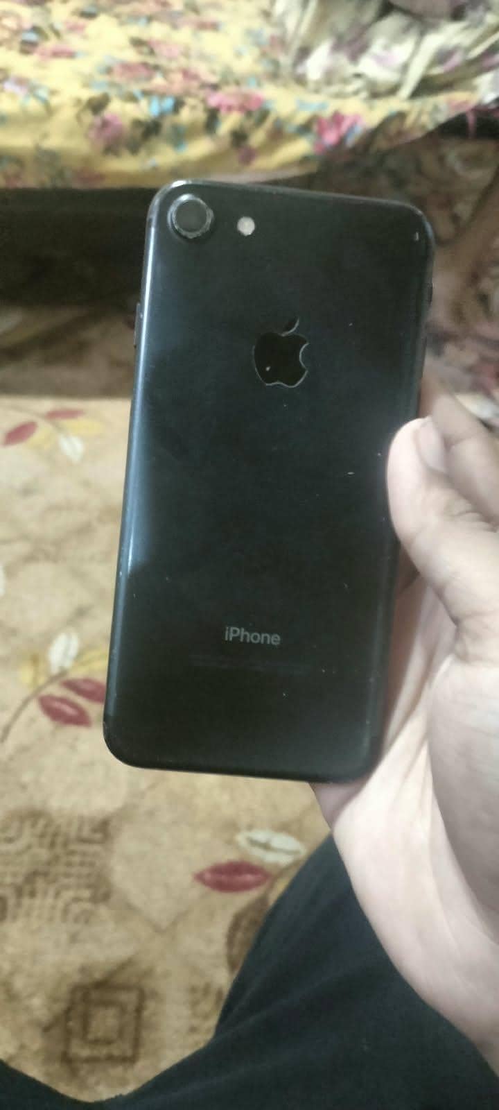 Apple iPhone 7 0