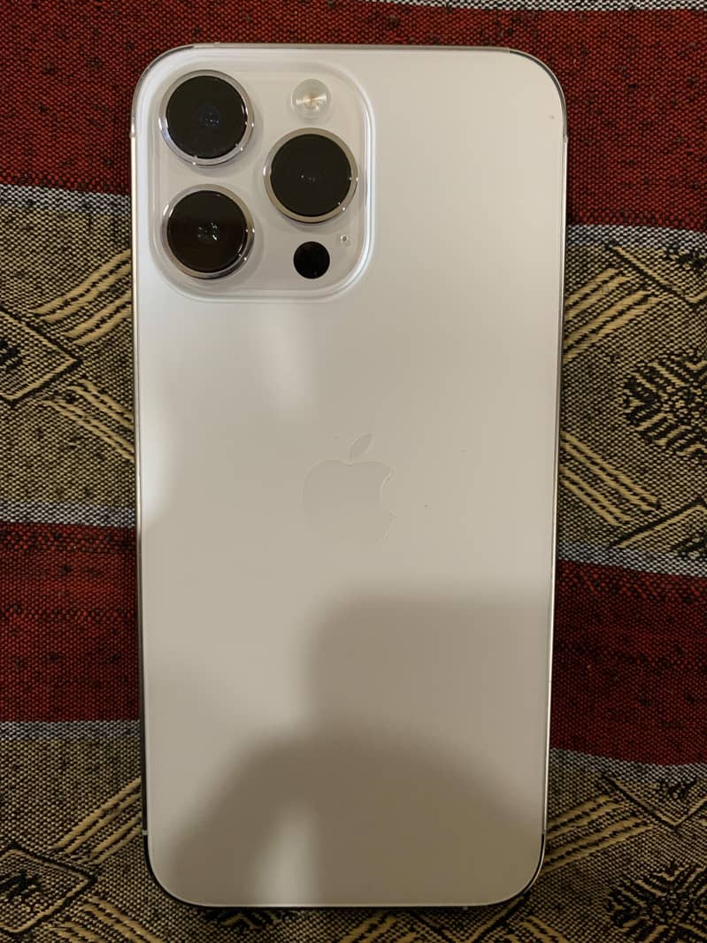 Apple iPhone 14 Pro Max 0