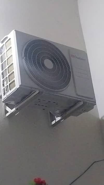 Dawlance Hot & Cold Inverter AC 1.5 Ton - Sprinter X INV 30