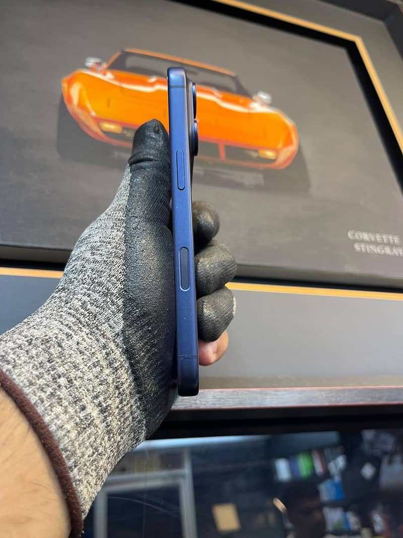 Apple iPhone 17 Pro Max 2