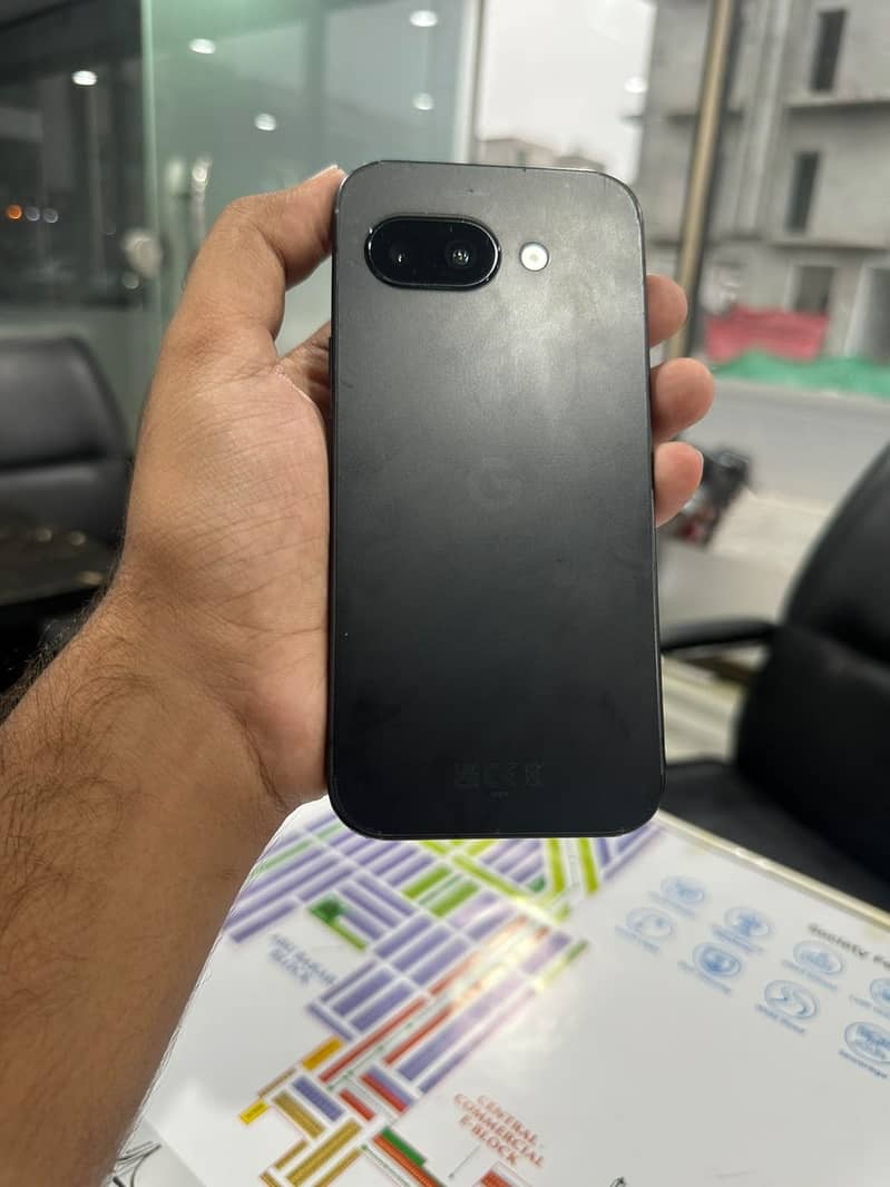 Google Pixel 9 5