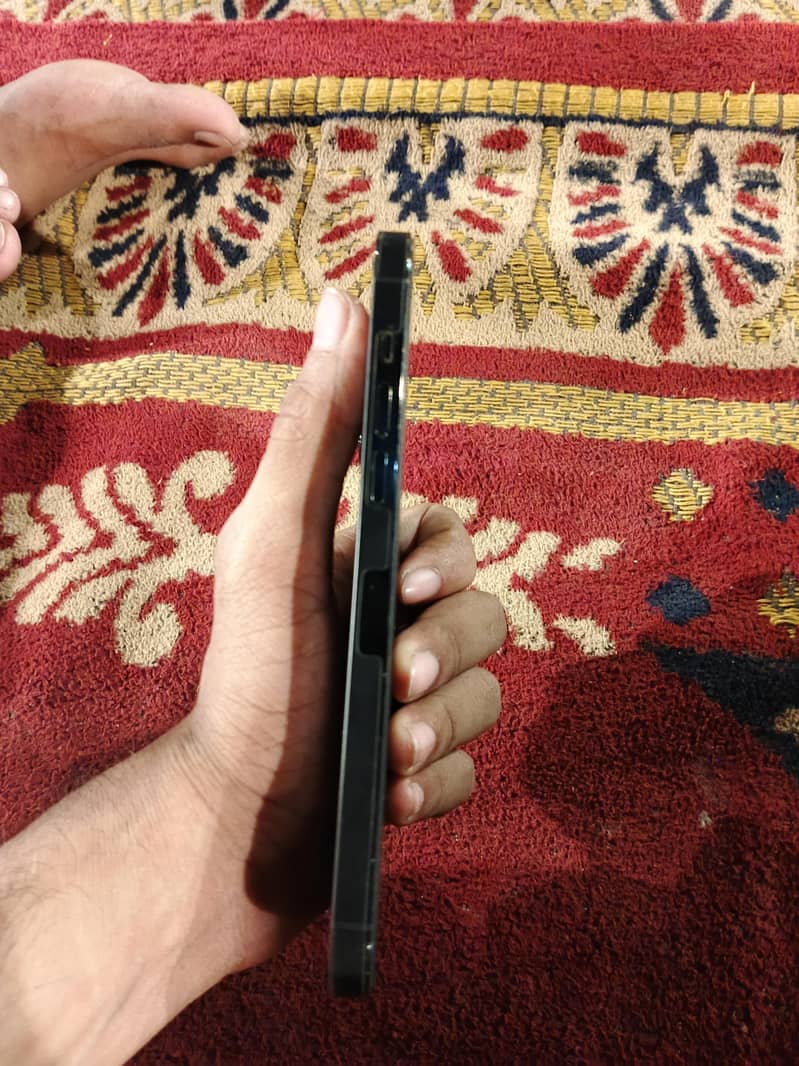 Apple iPhone 14 Pro Max 5