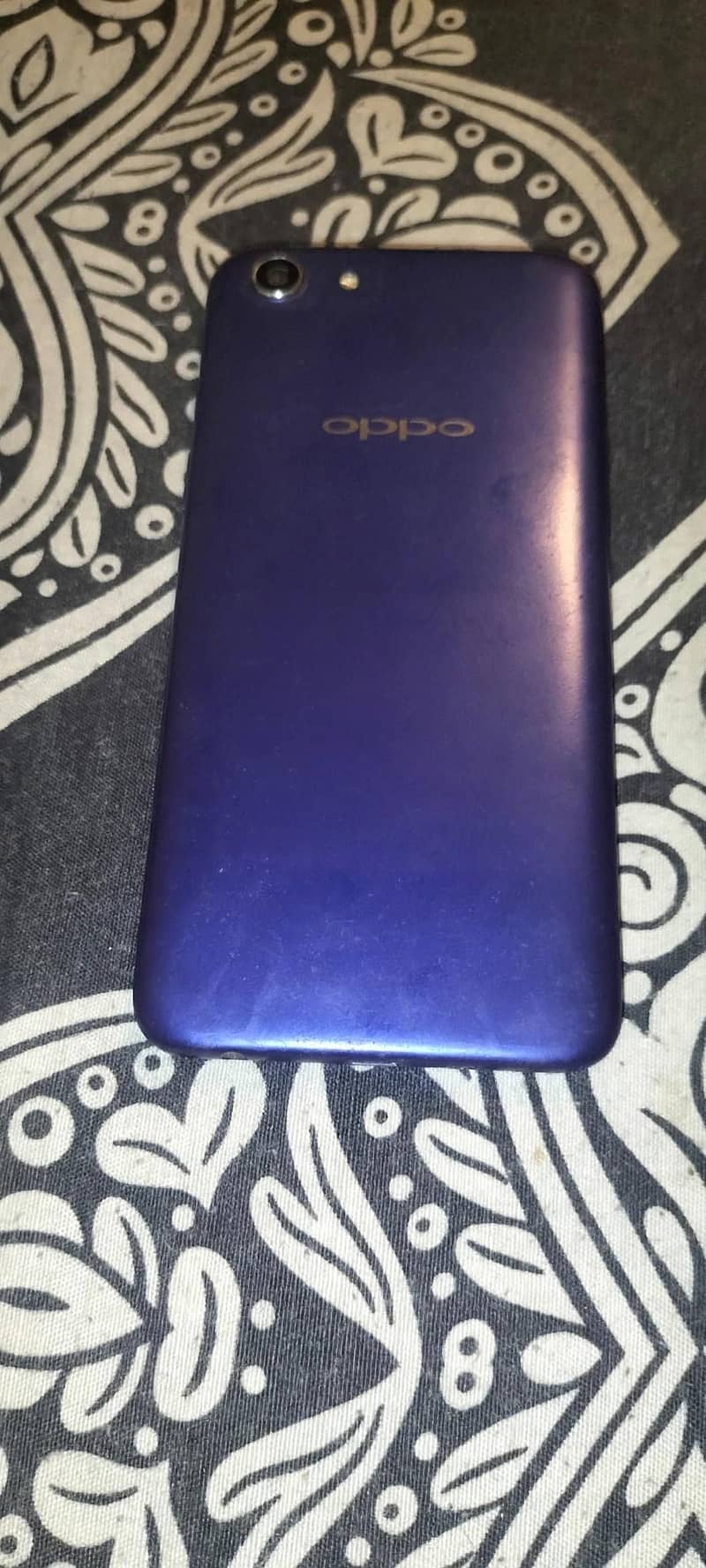 OPPO A83 4