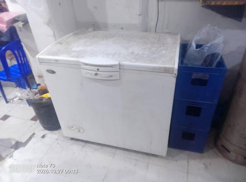 single door deep freezer 1