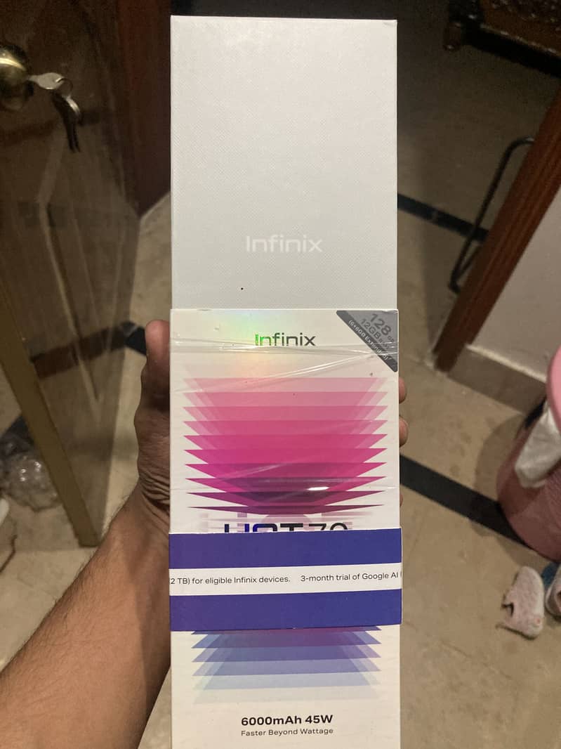 Infinix Hot 70 - Mobile Phones - 1120915722