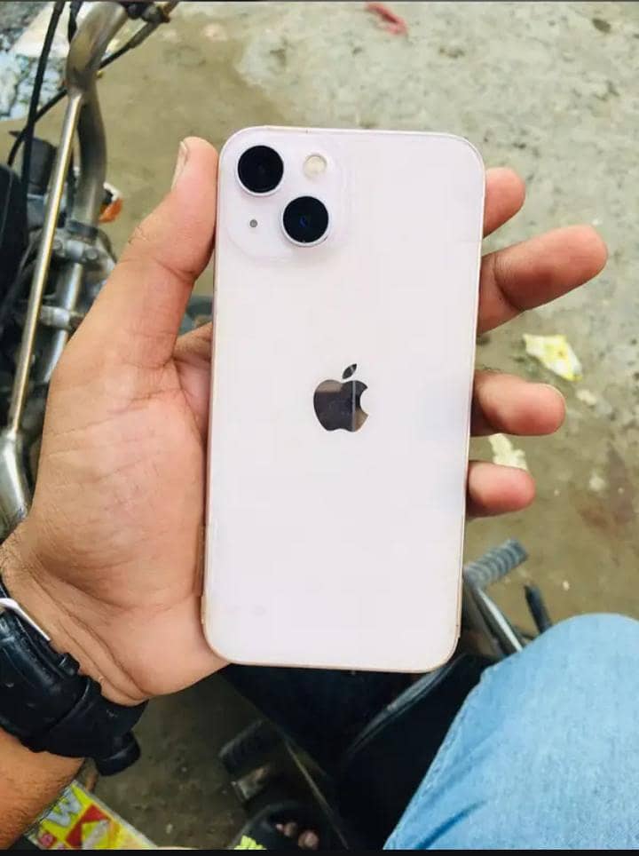 Apple iPhone 13 2